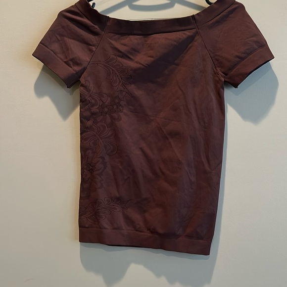 NWOT, Nux, Womens, Stretch off shoulder, short sleeve top, floral design - Picture 3 of 6